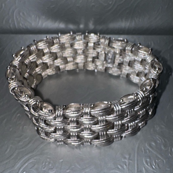 Vintage woven Italian sterling silver bracelet - Picture 6 of 9